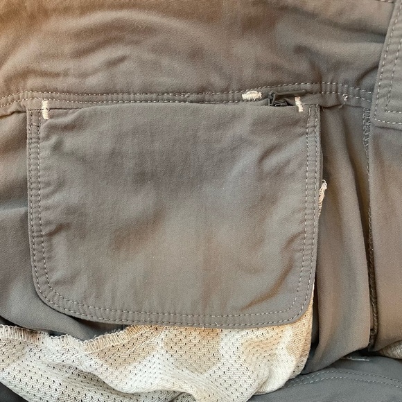 Eastern Mountain Sports Convertible Pants Grey Shorts 100% Nylon Adventure -8 - Picture 7 of 8